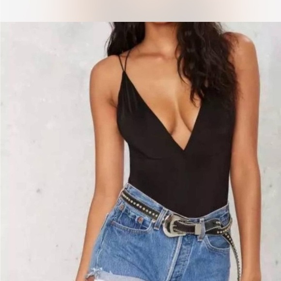 Makers of Dreams Deep V Plunge Bodysuit Olive Green - Picture 2 of 5